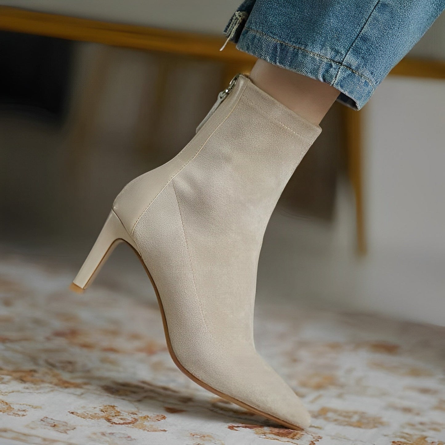 Freja stilvolle spitze Stiefel mit hohem Absatz und Reißverschluss