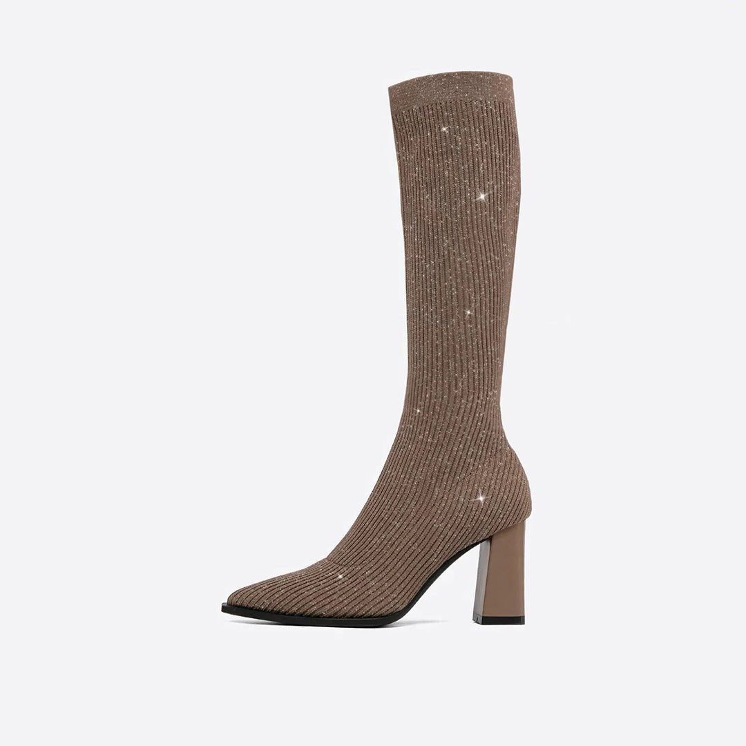 Isabella – Knielange Stiefel mit Spitze und Absatz