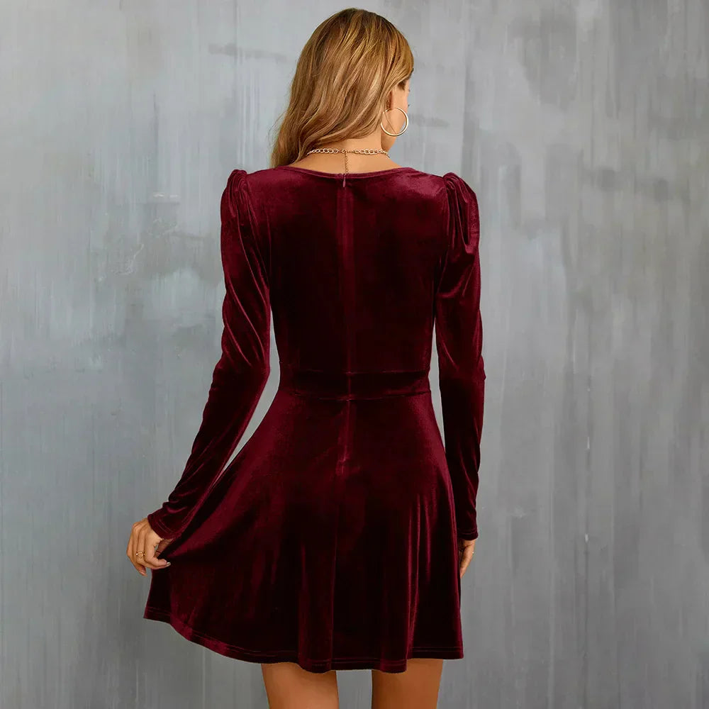 Ella - Midi-Party-Kleid aus Samt mit langen Ärmeln